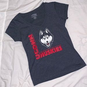 Uconn fitted tee